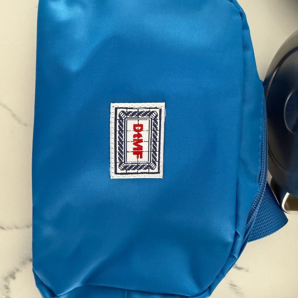 Bad Bunny DTMF Concert VIP Gift Set - Picture 4 of 7